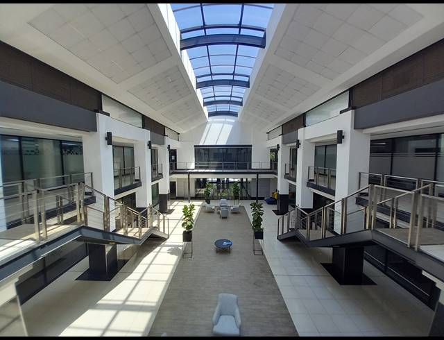 466M² OFFICE TO LET IN BRYANSTON